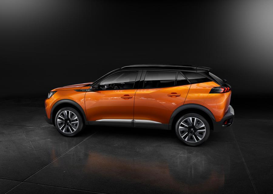  Peugeot 2008 GT 2019 года  (WW) (фото 10 из 45)